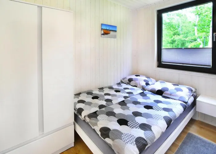 Family Homes, * Jaroslawiec